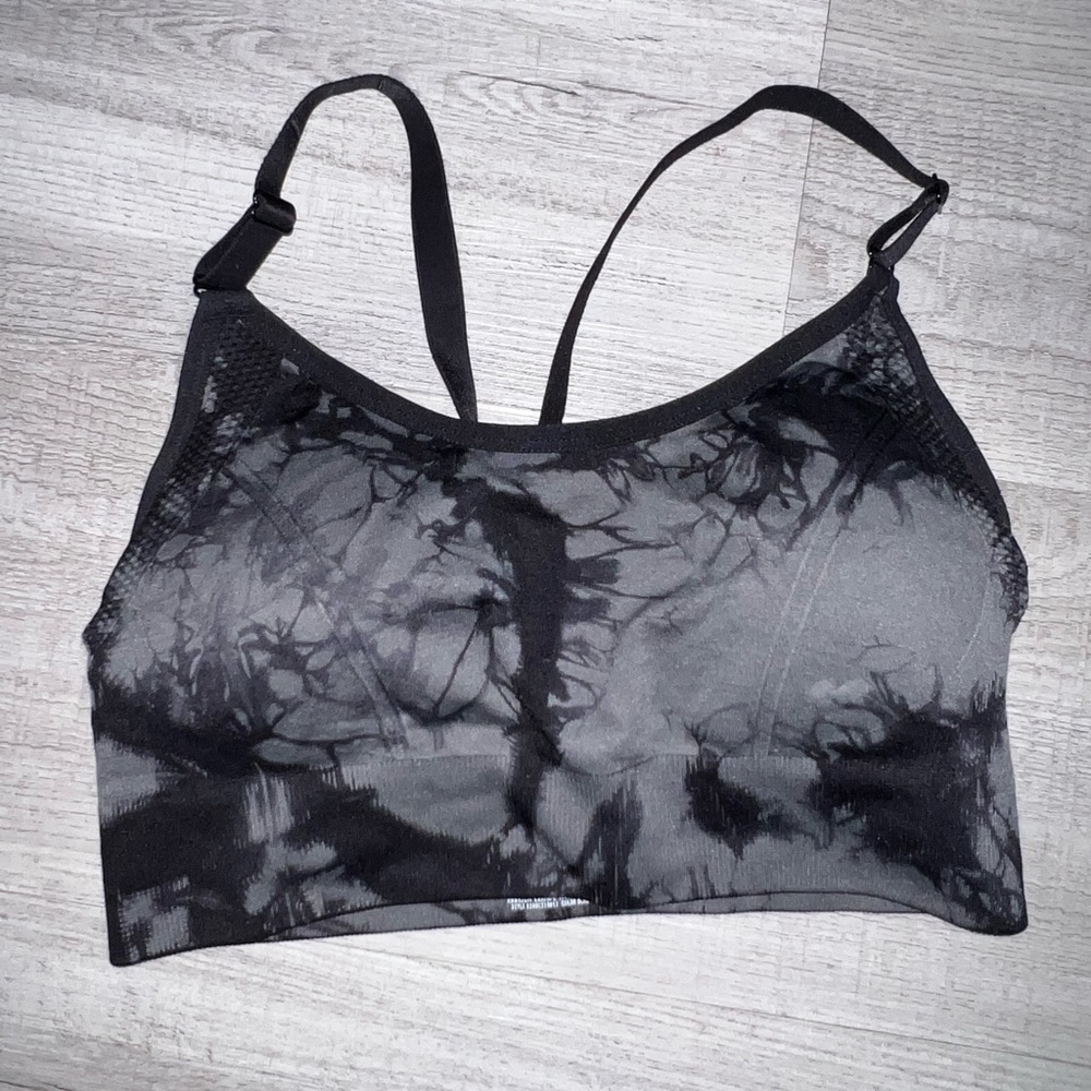 tye-dye padded sports bra